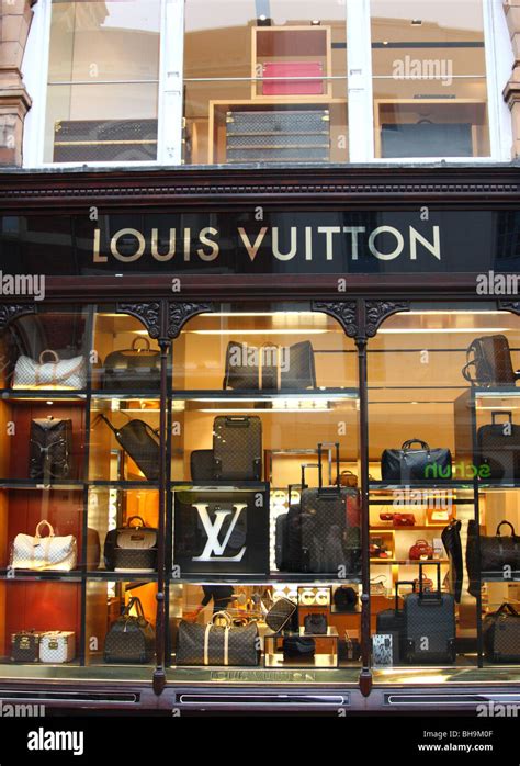 louis vuitton leeds reviews